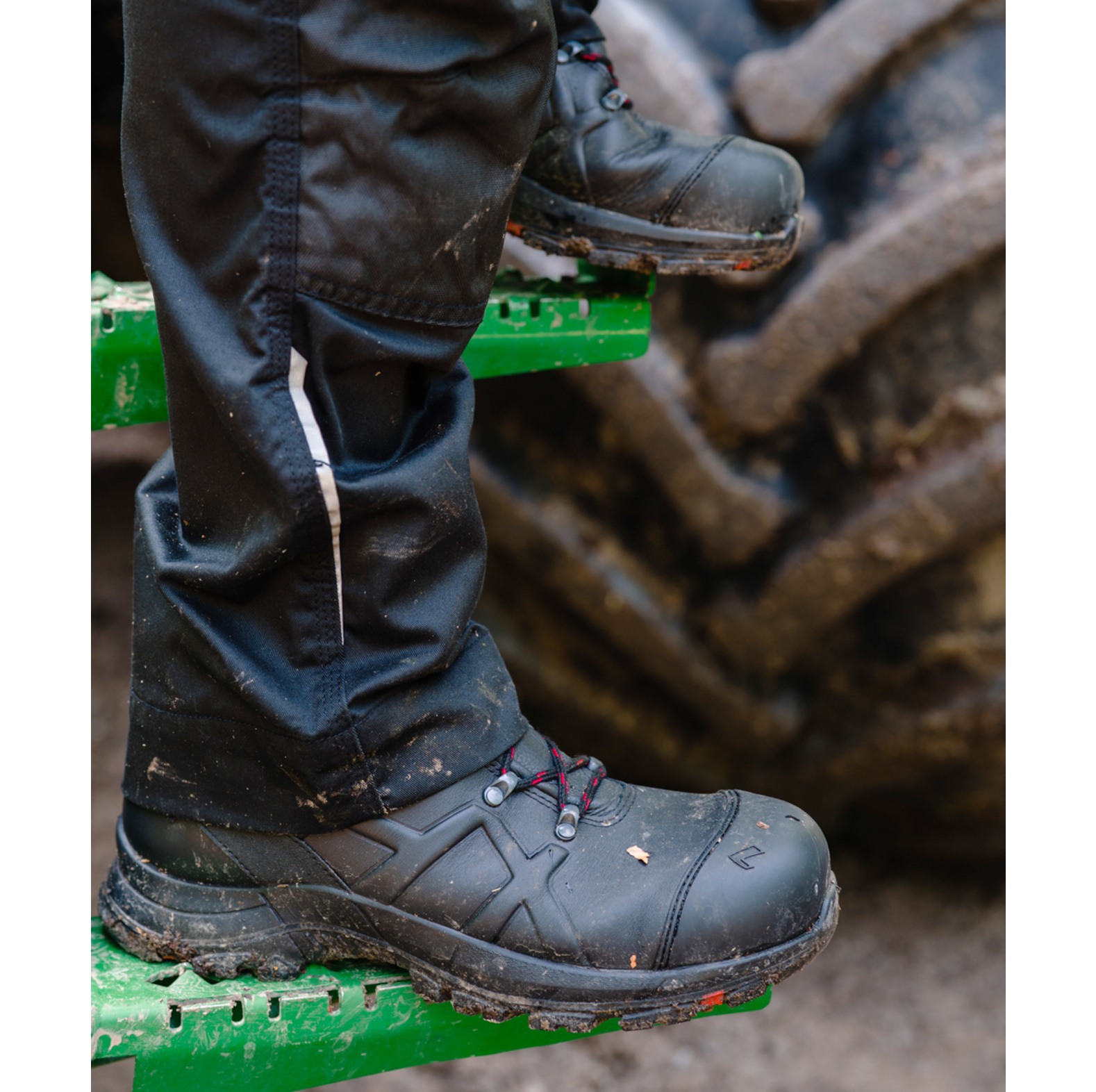 HAIX chaussures de scurit Black Eagle Safety 54 Mid - commander en ligne chez KOX | XX73407