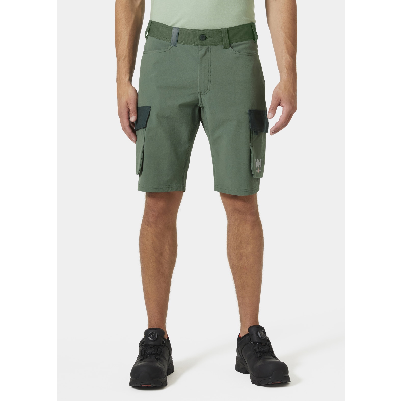 Short de travail Helly Hansen Oxford 4X Cargo Spruce / Darkest Spruce - commander en ligne chez KOX | XXHH77508GR