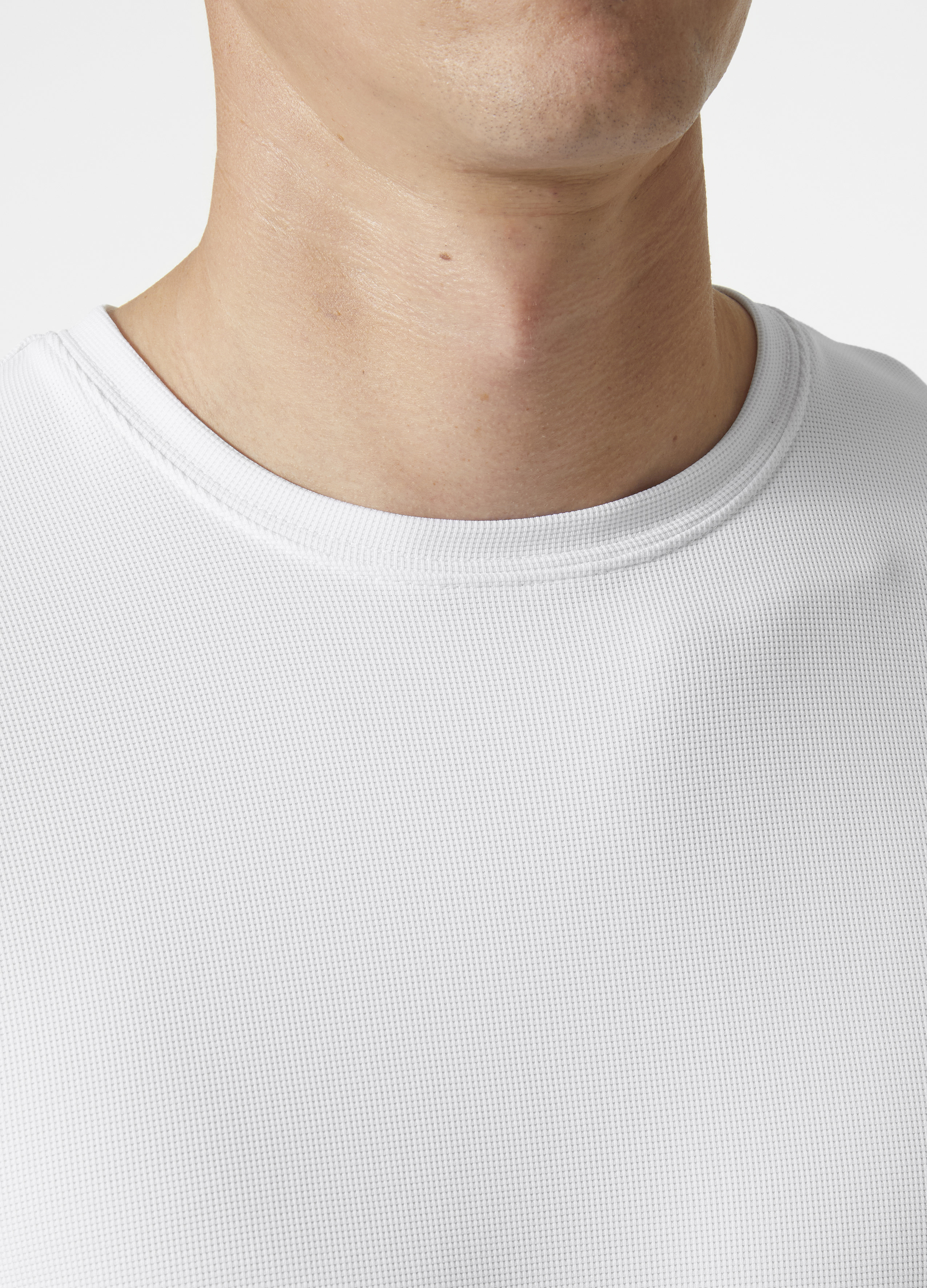 T-shirt Helly Hansen Kensington Tech - commander en ligne chez KOX | XXHH79249W