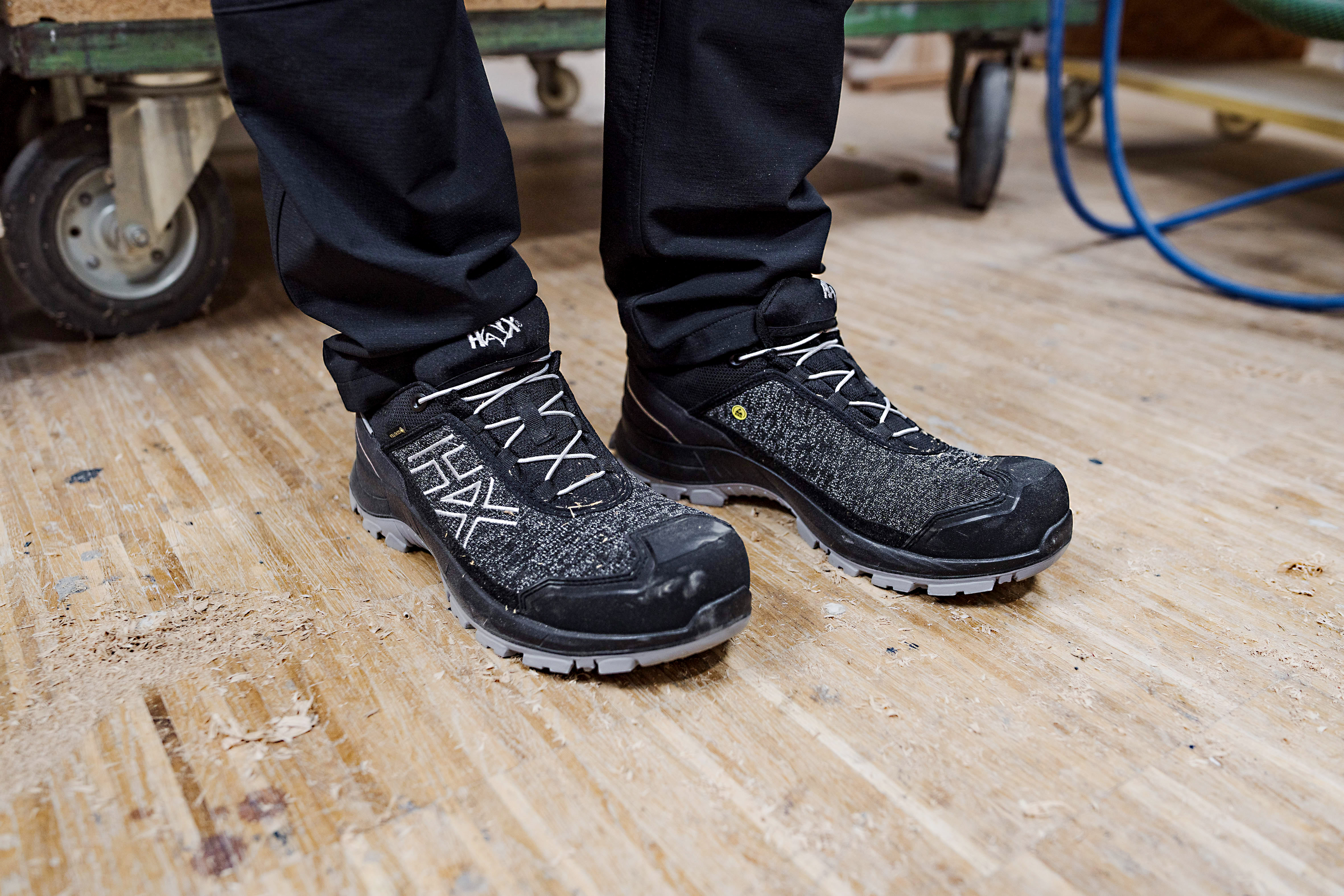 HAIX Arbeitsschuhe / Sicherheitsschuhe Black Eagle Safety 400 C GTX Grey - bei KOX online bestellen | XX73409