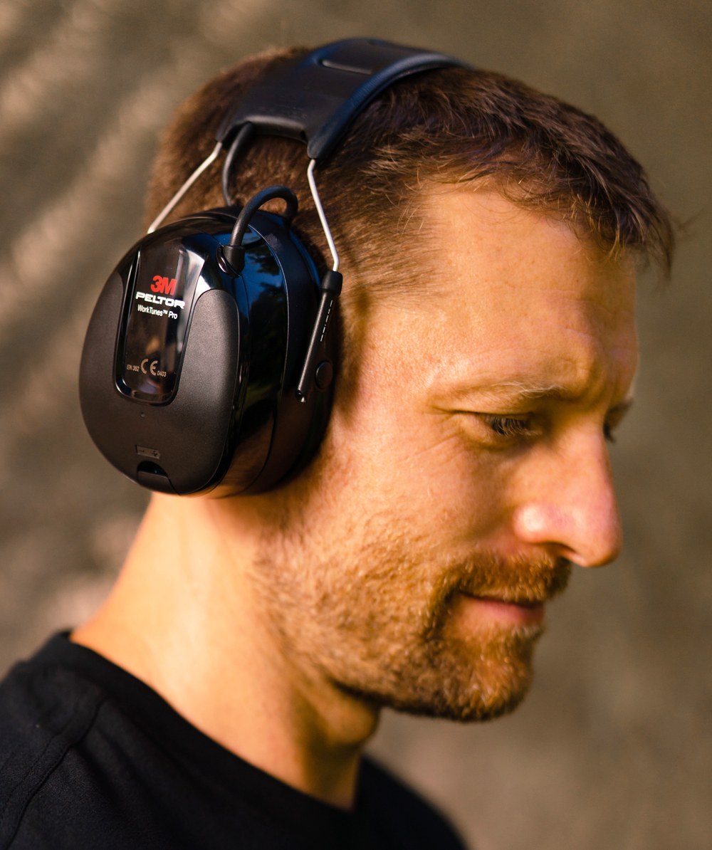 3M Gehrschutz mit Radio Peltor WorkTunes Pro mit Kopfband - bei KOX online bestellen | XX74250