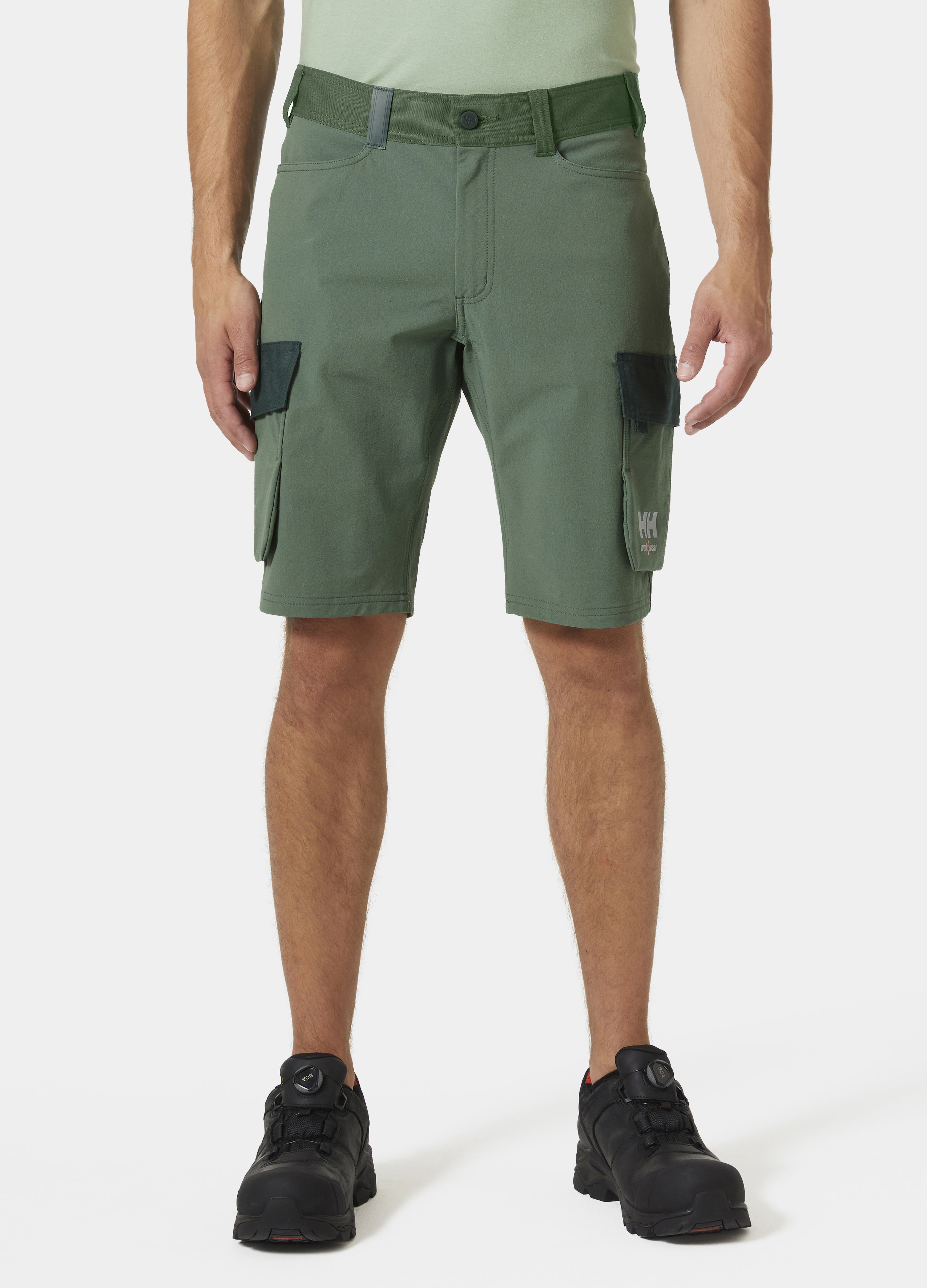 Short de travail Helly Hansen Oxford 4X Cargo Spruce / Darkest Spruce - commander en ligne chez KOX | XXHH77508GR