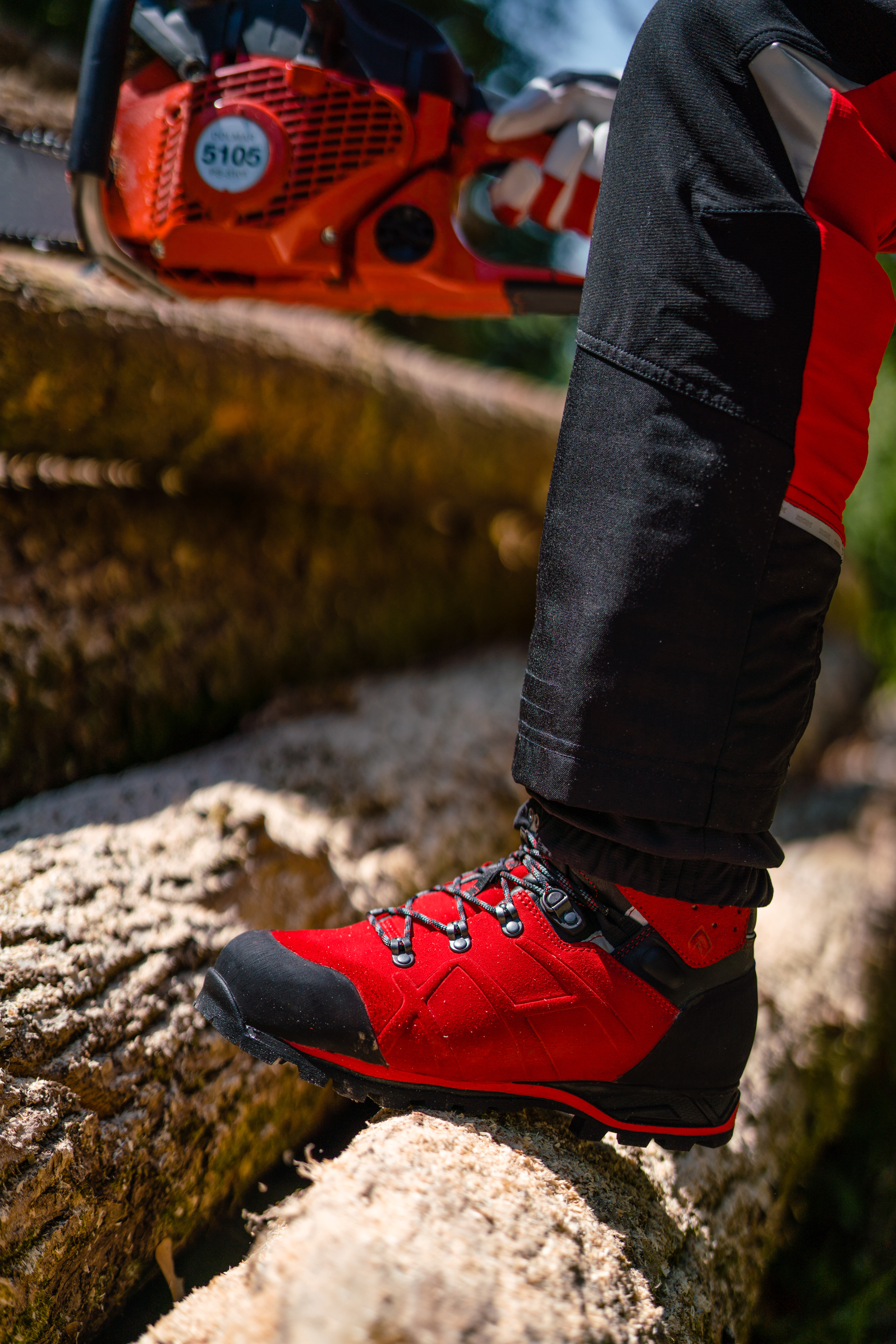 HAIX botte anticoupure Protector Forest 2.1 GTX mid rouge - commander en ligne chez KOX | XX73136